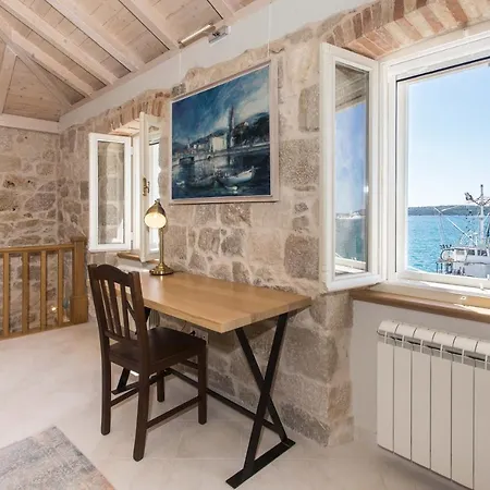 Holiday home Heritage Art