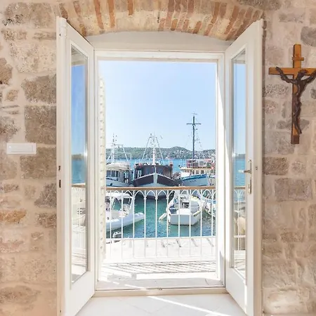 Heritage Art Holiday home Trogir