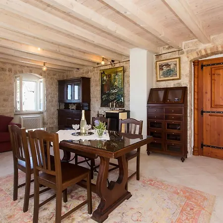 Heritage Art Holiday home Trogir